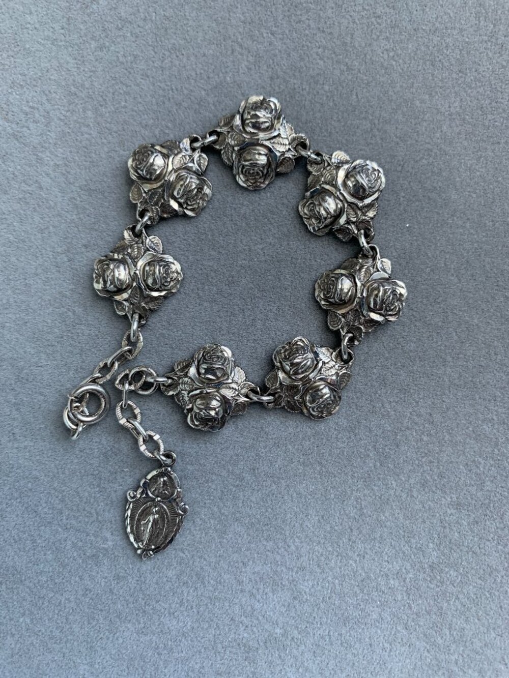VTG. 8in Sterling Silver Patron Saint Rosebud Bracelet